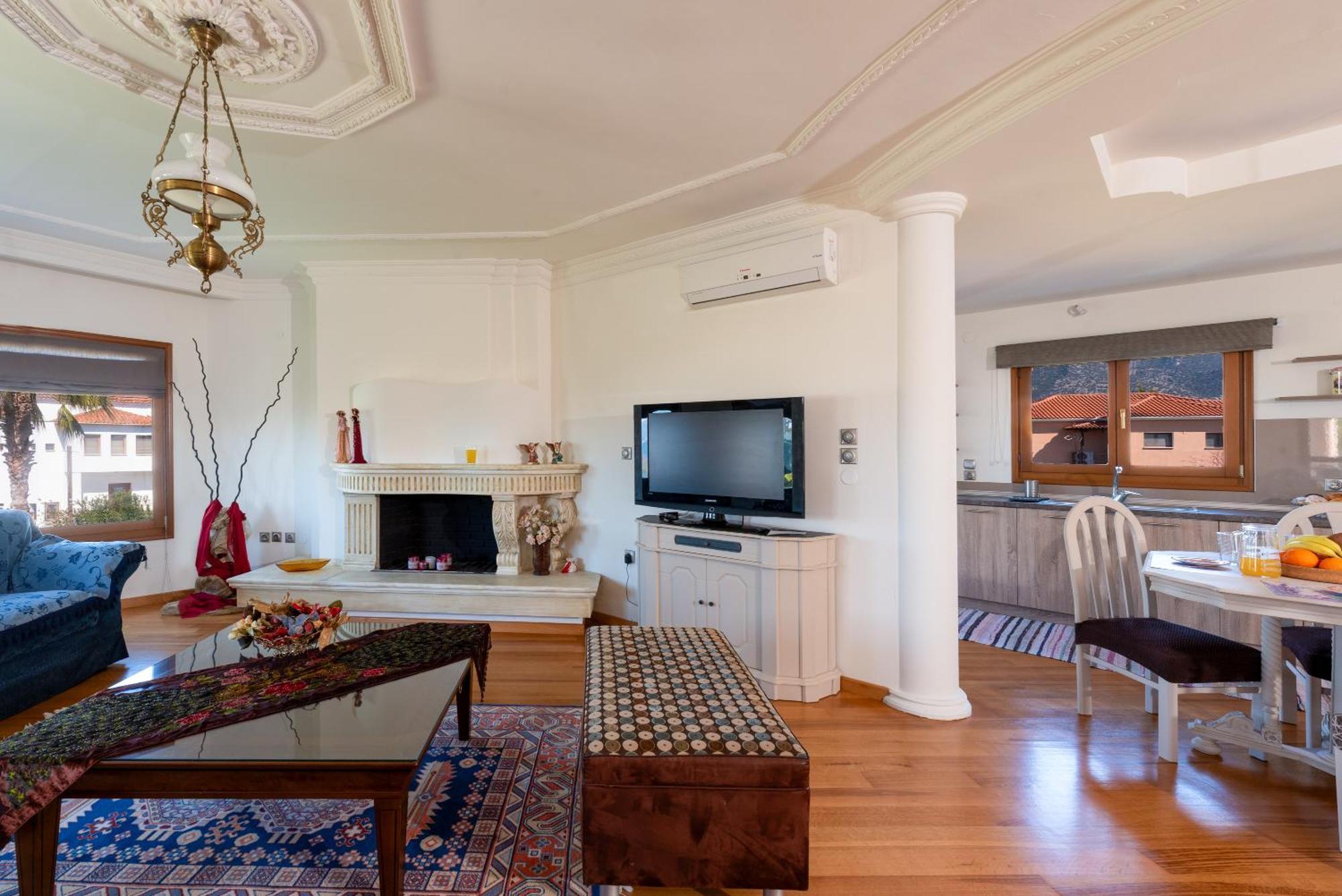 Christina'S Twin Palm Trees House Apartment Agria Luaran gambar