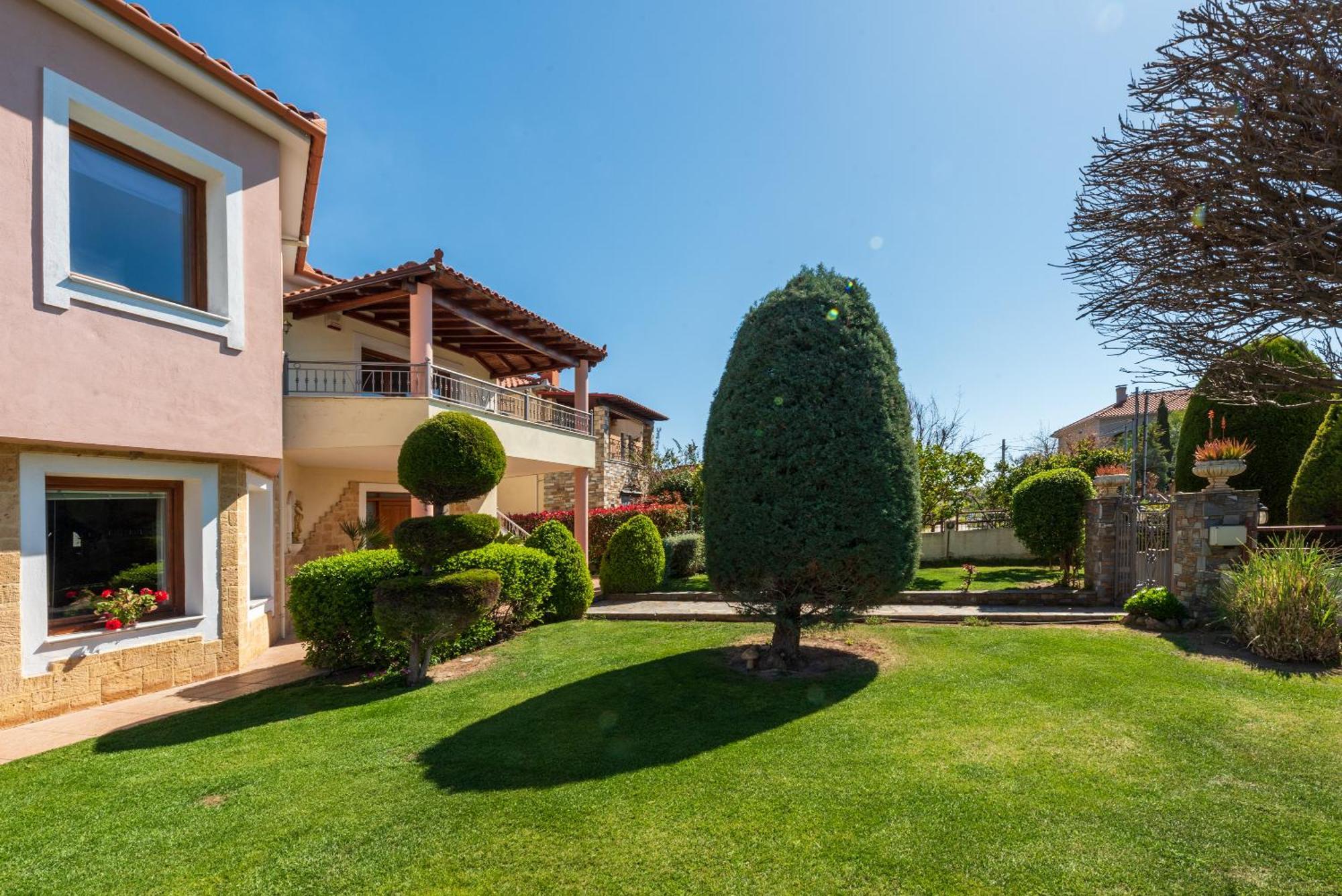 Christina'S Twin Palm Trees House Apartment Agria Luaran gambar