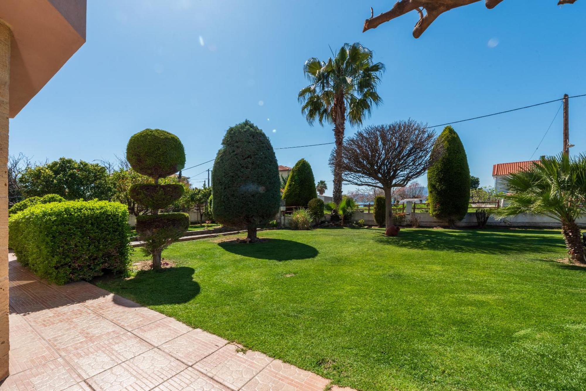 Christina'S Twin Palm Trees House Apartment Agria Luaran gambar